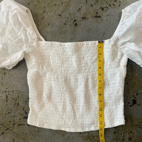 Abercrombie & Fitch White Smocked Puff Sleeve Top Size Large - Picture 2 of 4